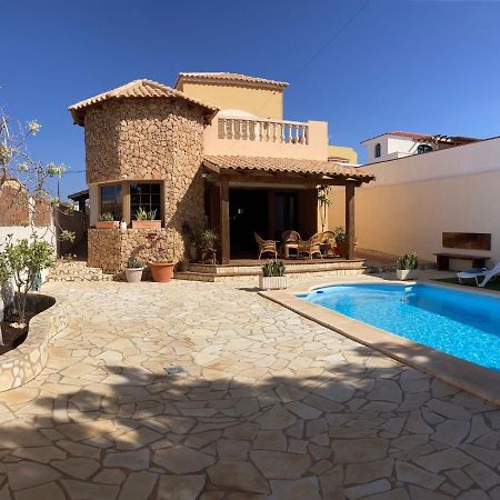 Villa Ingrid. Piscina Exterior. Las Playas المظهر الخارجي الصورة