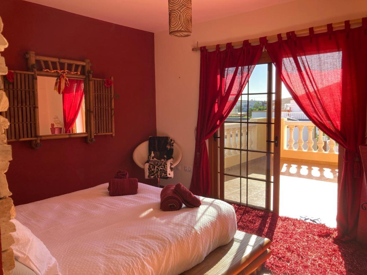 Villa Ingrid. Piscina Exterior. Las Playas المظهر الخارجي الصورة